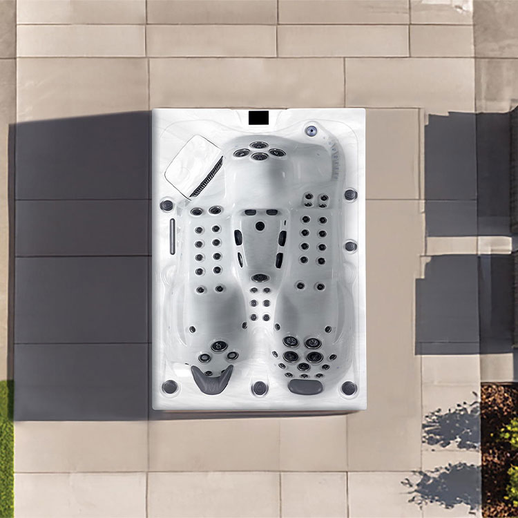 Image of Topaz Hot Tub